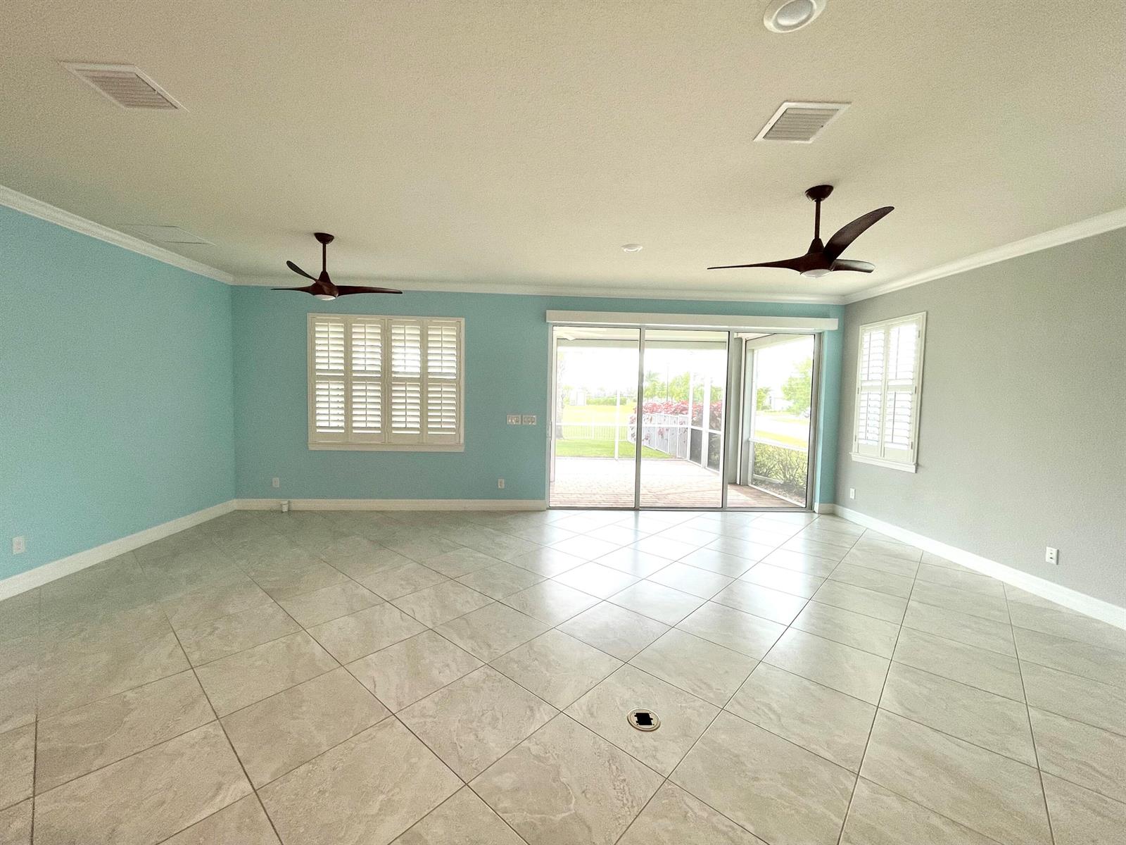 Ver detalles 12820 3 / 2 2175 sq. ft. $ 2026-02-14 0 foto