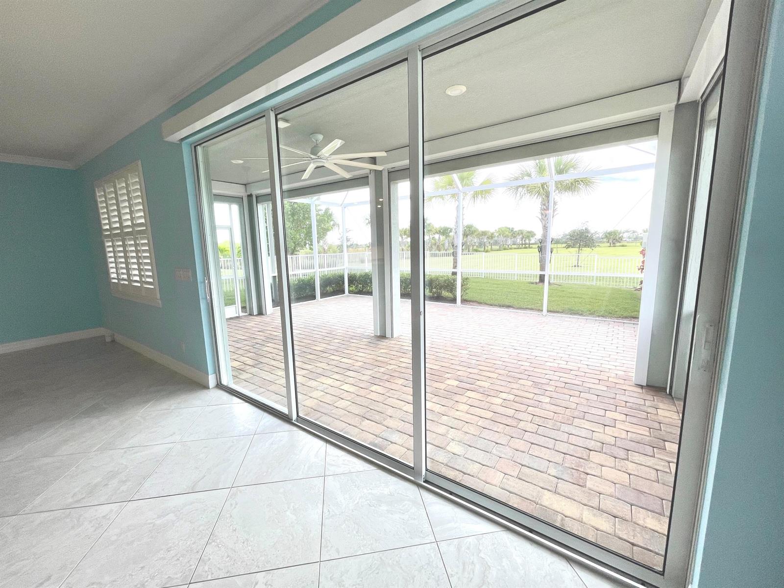 Ver detalles 12820 3 / 2 2175 sq. ft. $ 2026-02-14 0 foto