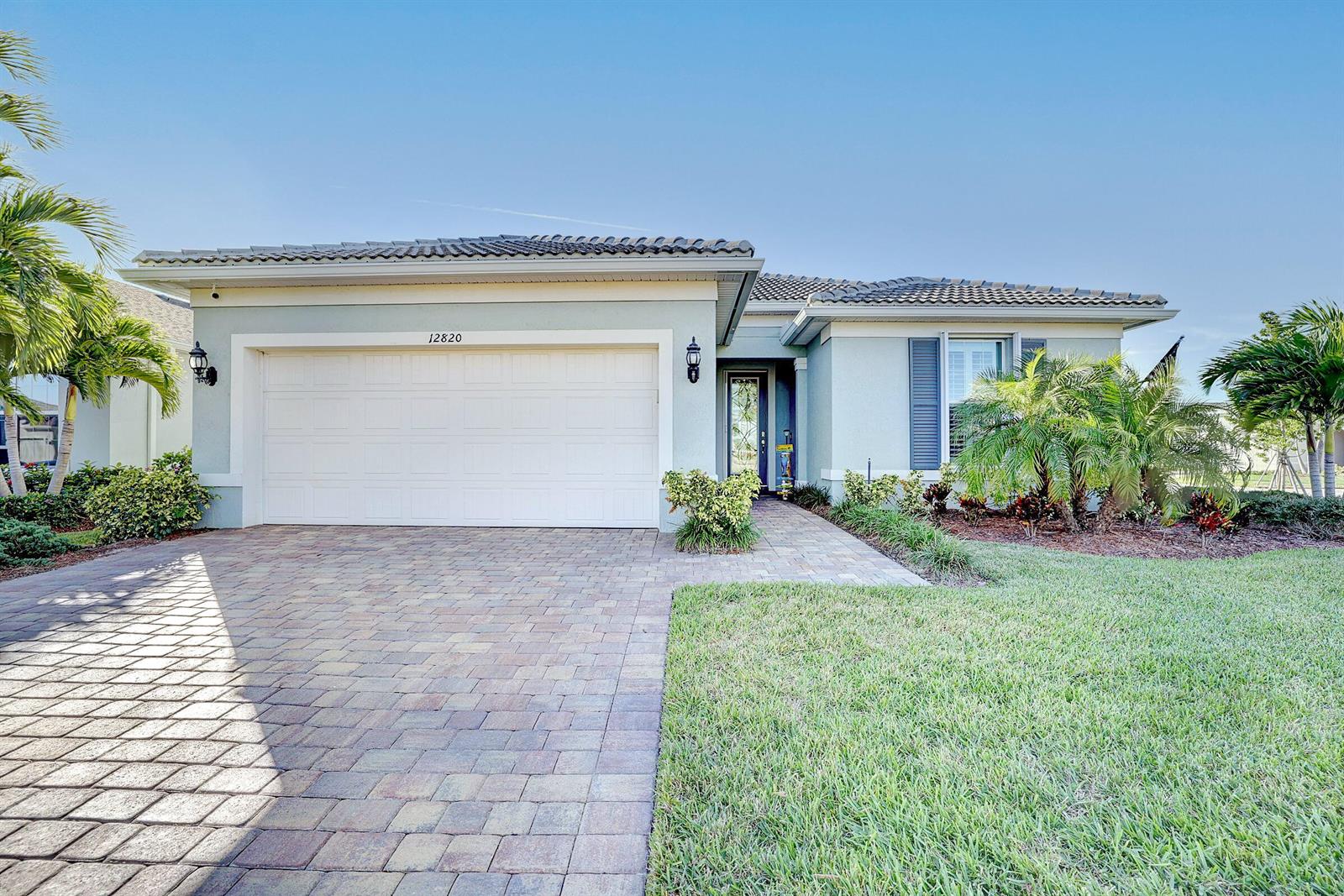 Ver detalles 12820 3 / 2 2175 sq. ft. $ 2026-02-14 0 foto