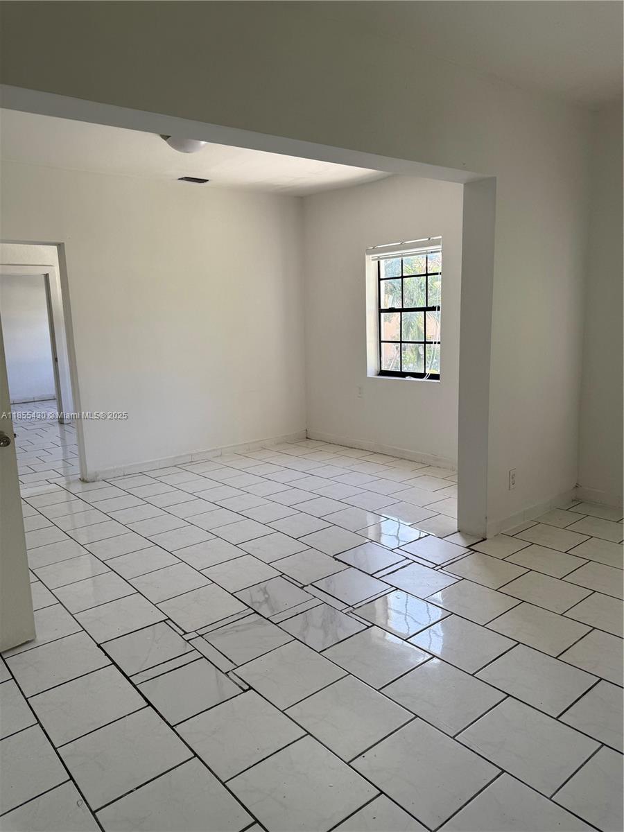 See details / 1840 sq. ft. $ 2025-08-08 0 Photo