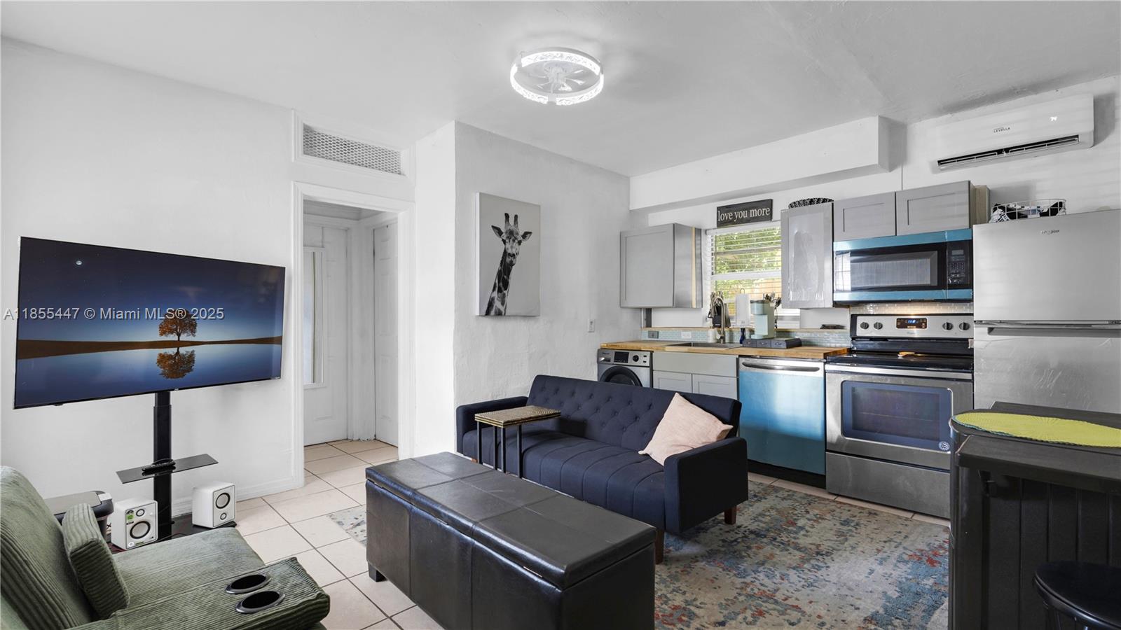See details / 1656 sq. ft. $ 2025-08-08 0 Photo