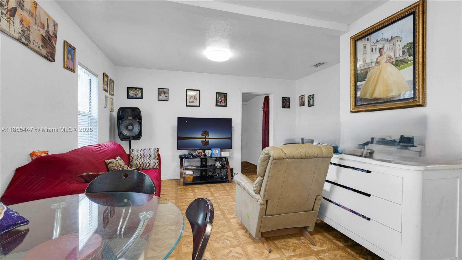 See details / 1656 sq. ft. $ 2025-08-08 0 Photo