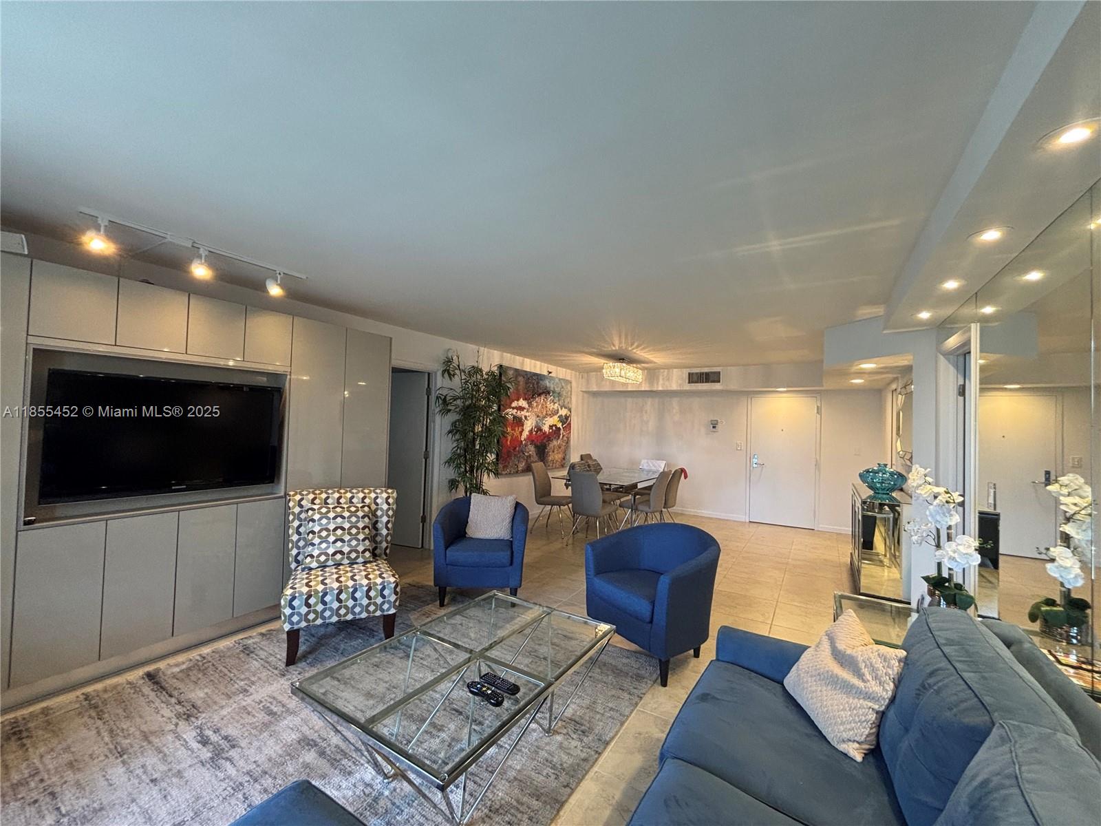 Photo of 3600 Mystic Pointe Dr  #414, Aventura, Florida, 33180 - 