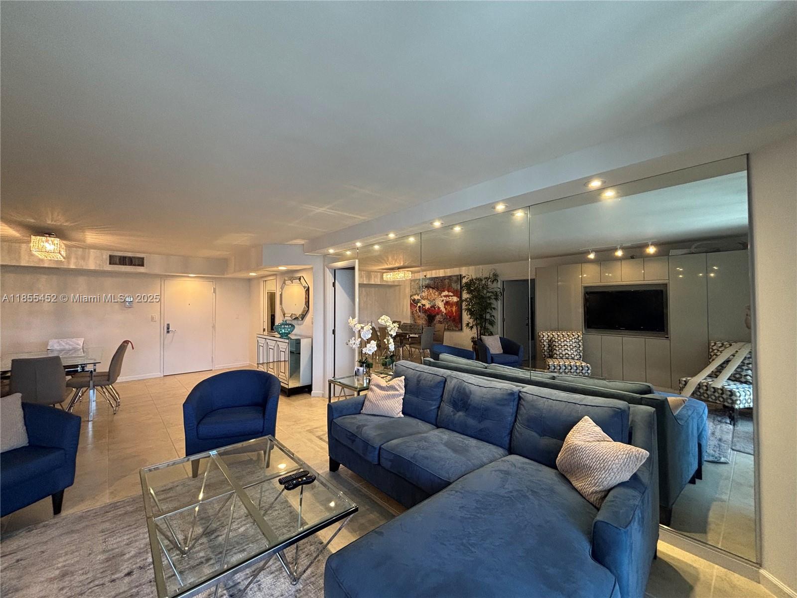 Photo of 3600 Mystic Pointe Dr  #414, Aventura, Florida, 33180 - 