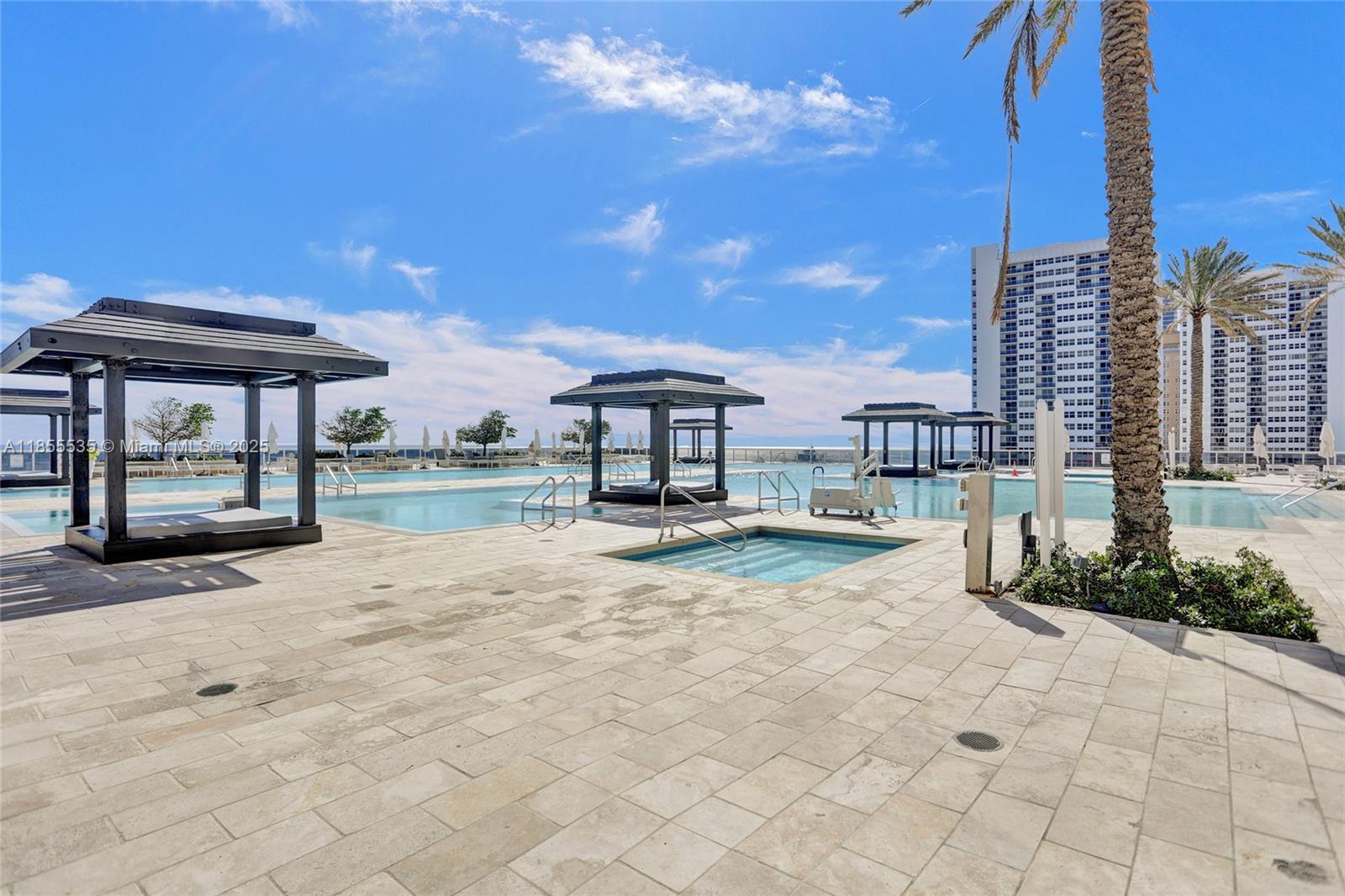 See details 1201 3 / 3 2078 sq. ft. $ 2025-08-08 0 Photo