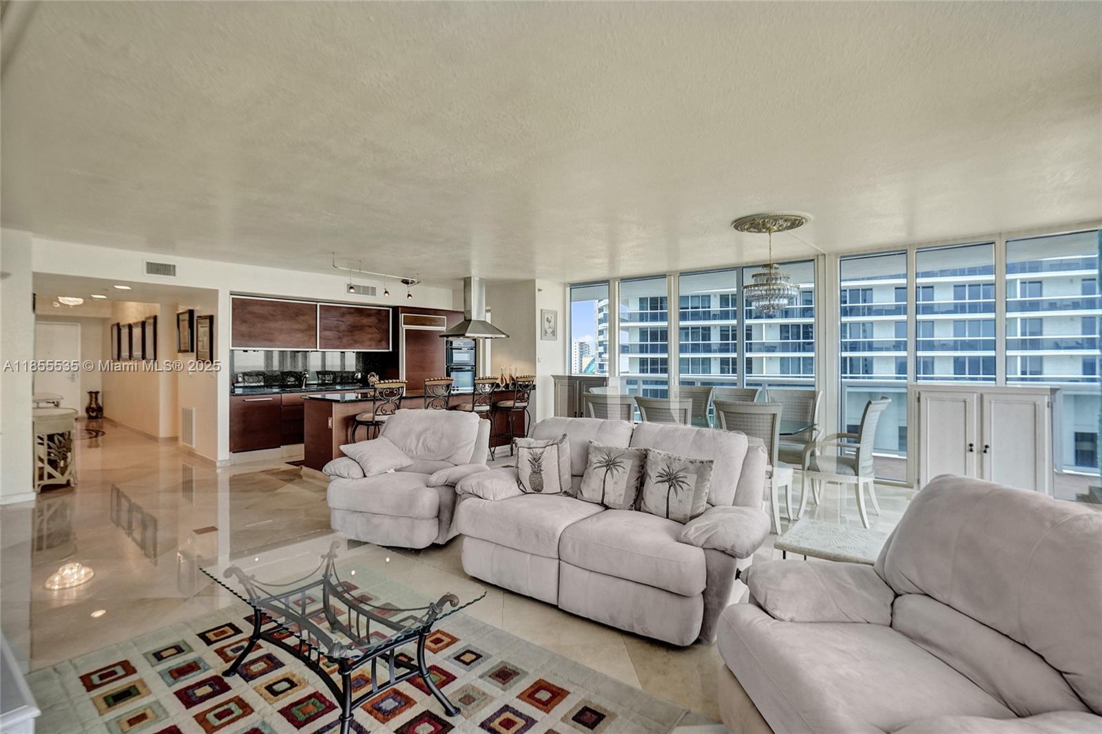 See details 1201 3 / 3 2078 sq. ft. $ 2025-08-08 0 Photo