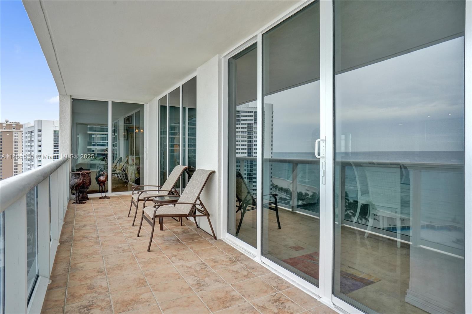 See details 1201 3 / 3 2078 sq. ft. $ 2025-08-08 0 Photo
