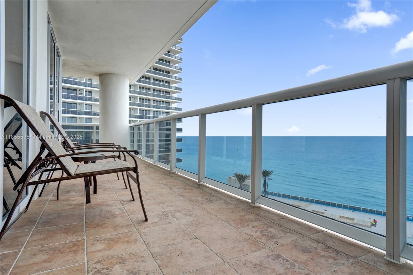 See details 1201 3 / 3 2078 sq. ft. $ 2025-08-08 0 Photo