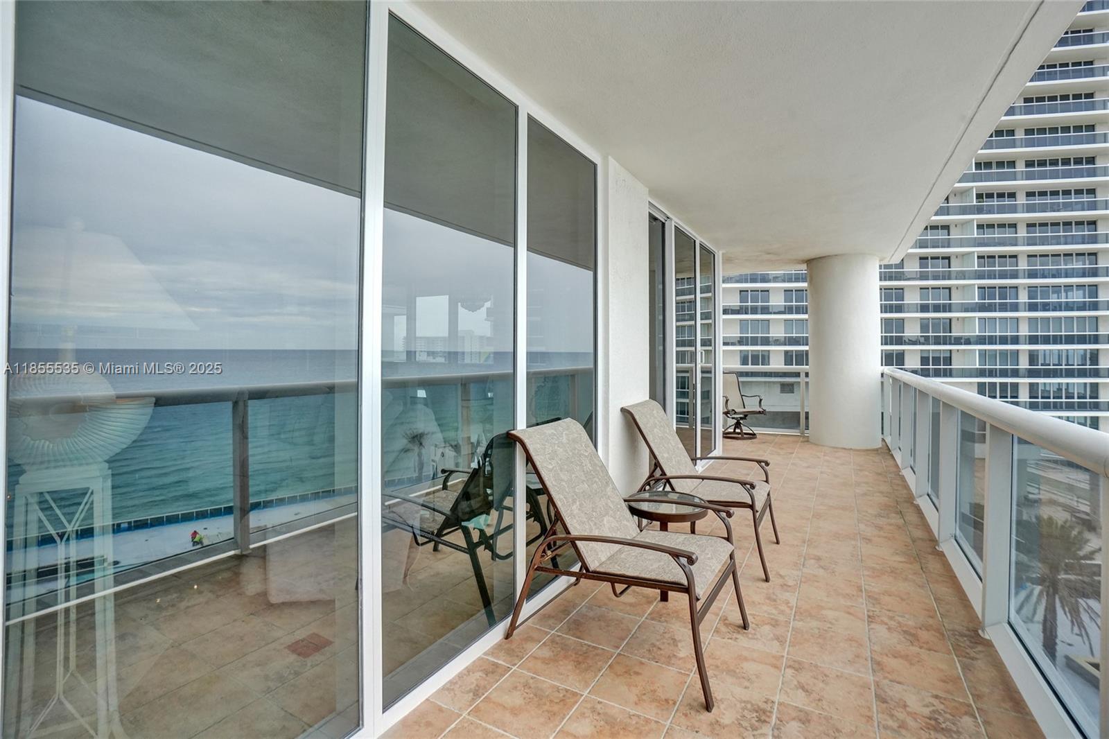 See details 1201 3 / 3 2078 sq. ft. $ 2025-08-08 0 Photo