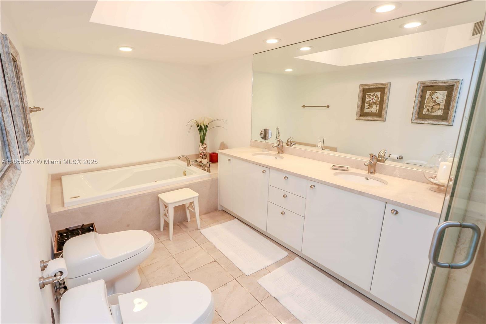 Photo of 16500 Collins Ave  #454, Sunny Isles Beach, Florida, 33160 - 