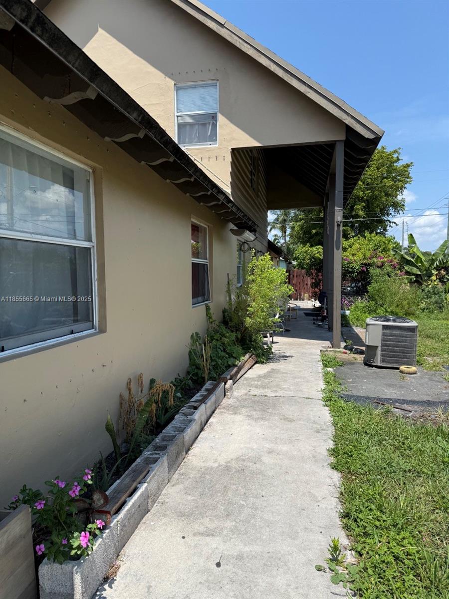 See details / 3137 sq. ft. $ 2025-08-08 0 Photo