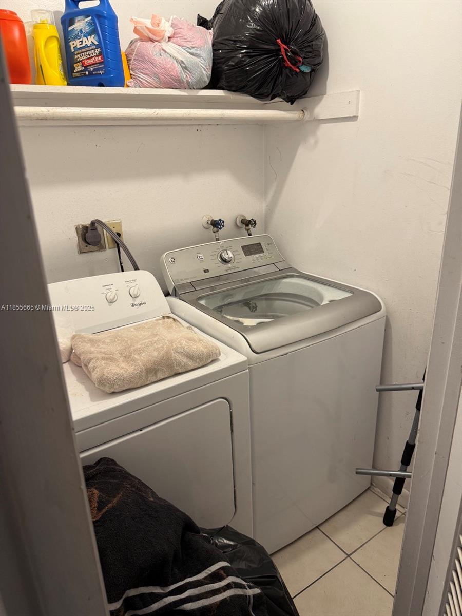 See details / 3137 sq. ft. $ 2025-08-08 0 Photo
