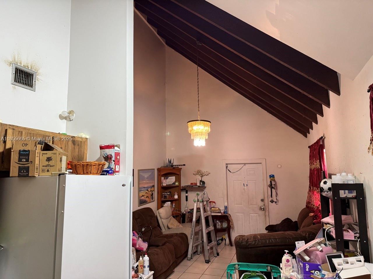 See details / 3137 sq. ft. $ 2025-08-08 0 Photo