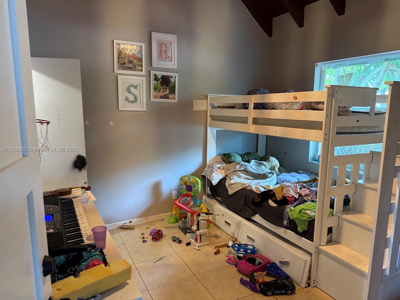 See details / 3137 sq. ft. $ 2025-08-08 0 Photo
