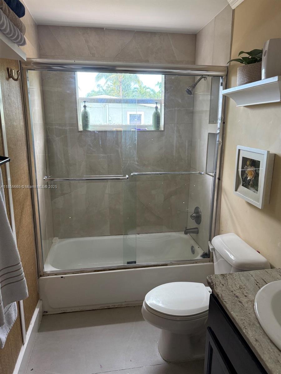 See details / 3137 sq. ft. $ 2025-08-08 0 Photo
