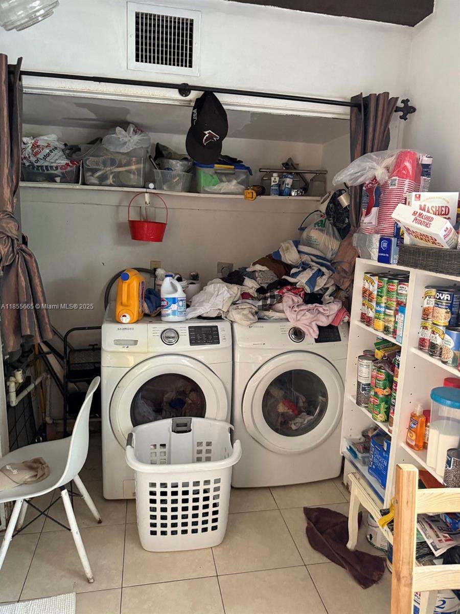 See details / 3137 sq. ft. $ 2025-08-08 0 Photo