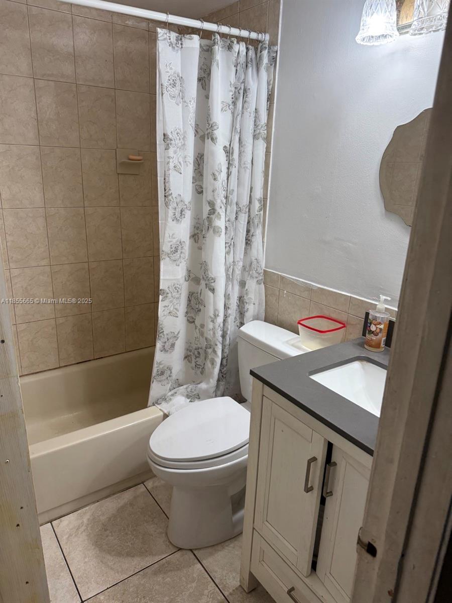See details / 3137 sq. ft. $ 2025-08-08 0 Photo