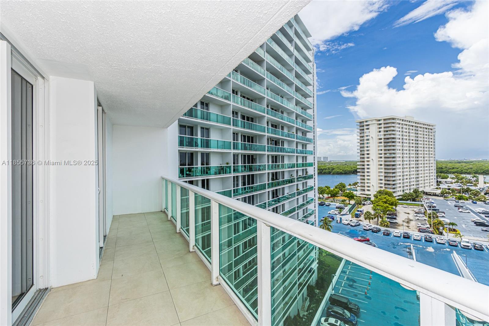1102 1 / 2 991 sq. ft. $ 2025-08-09 0 Photo