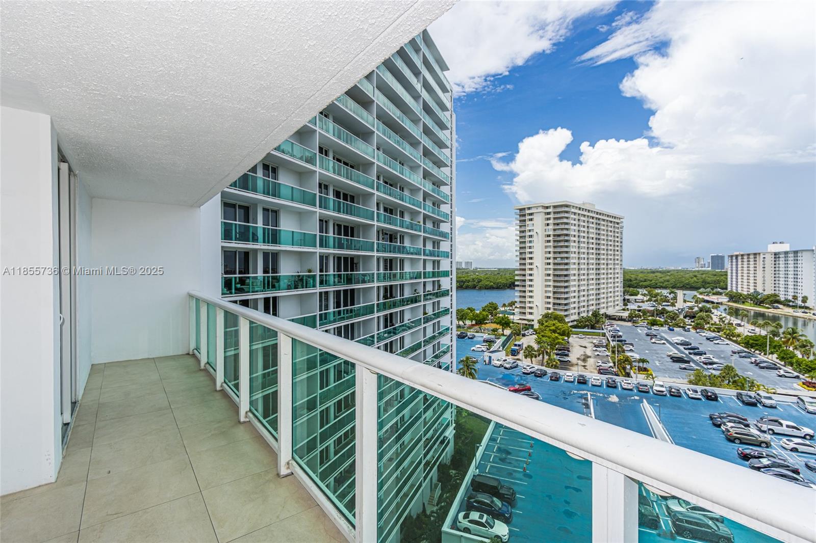 1102 1 / 2 991 sq. ft. $ 2025-08-09 0 Photo