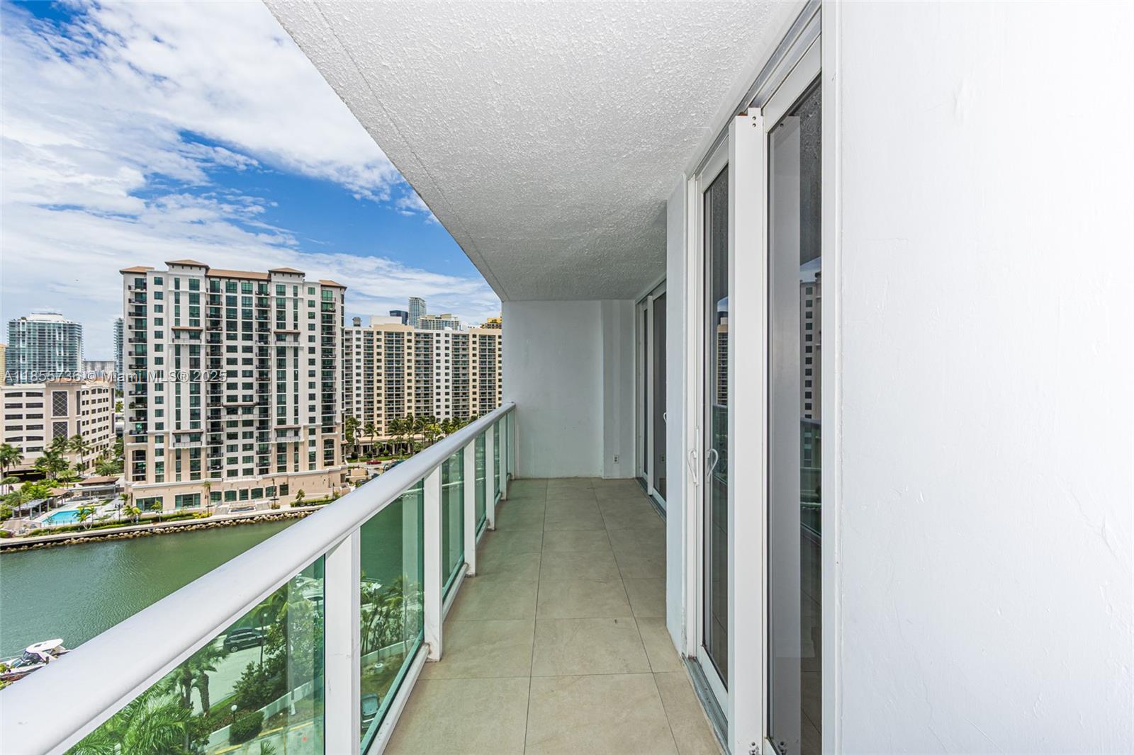1102 1 / 2 991 sq. ft. $ 2025-08-09 0 Photo