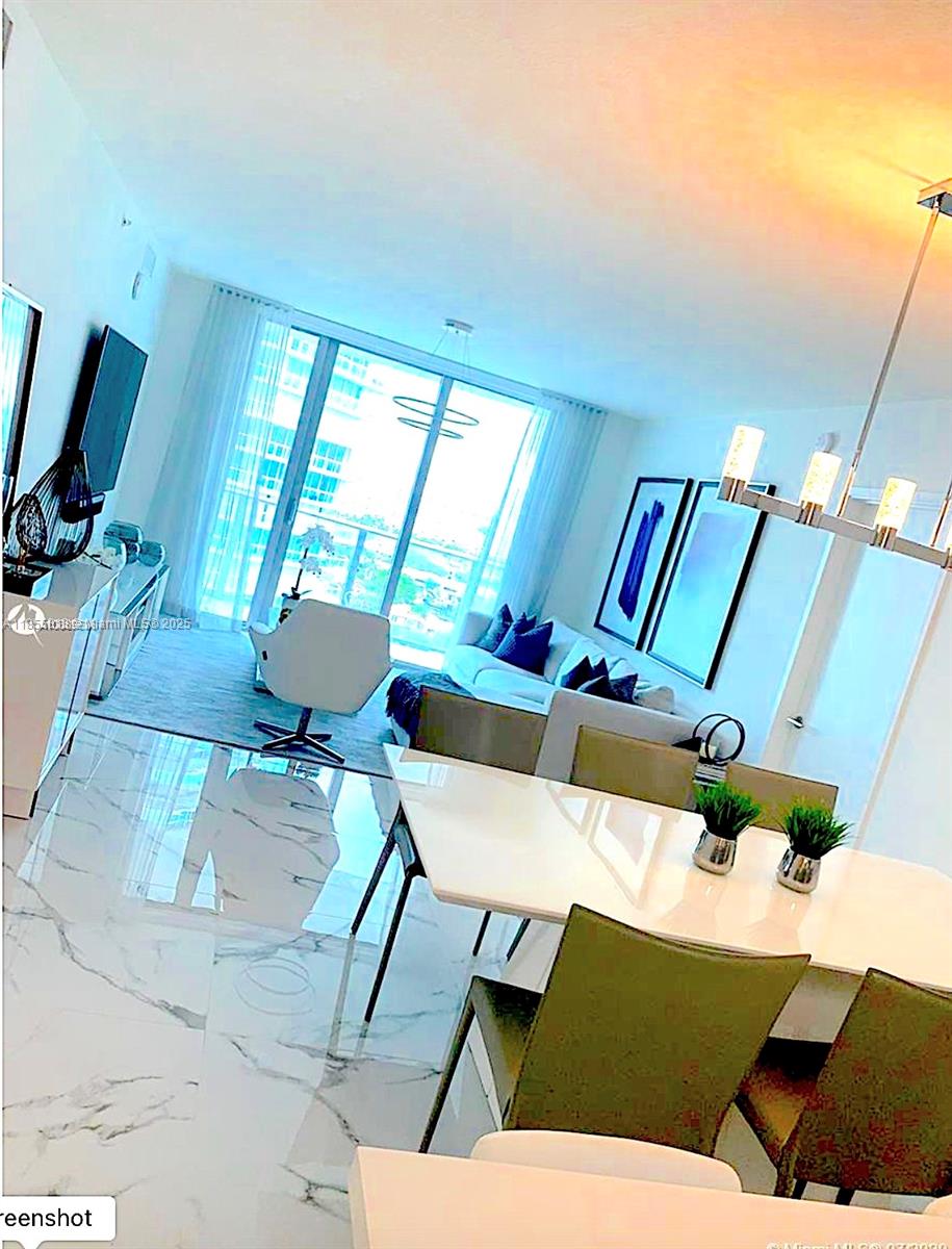 See details 4-1206 2 / 3 1524 sq. ft. $ 2025-08-09 0 Photo