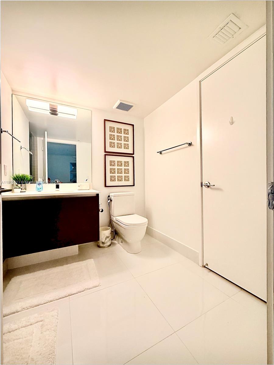 4-1206 2 / 3 1524 sq. ft. $ 2025-08-09 0 Photo