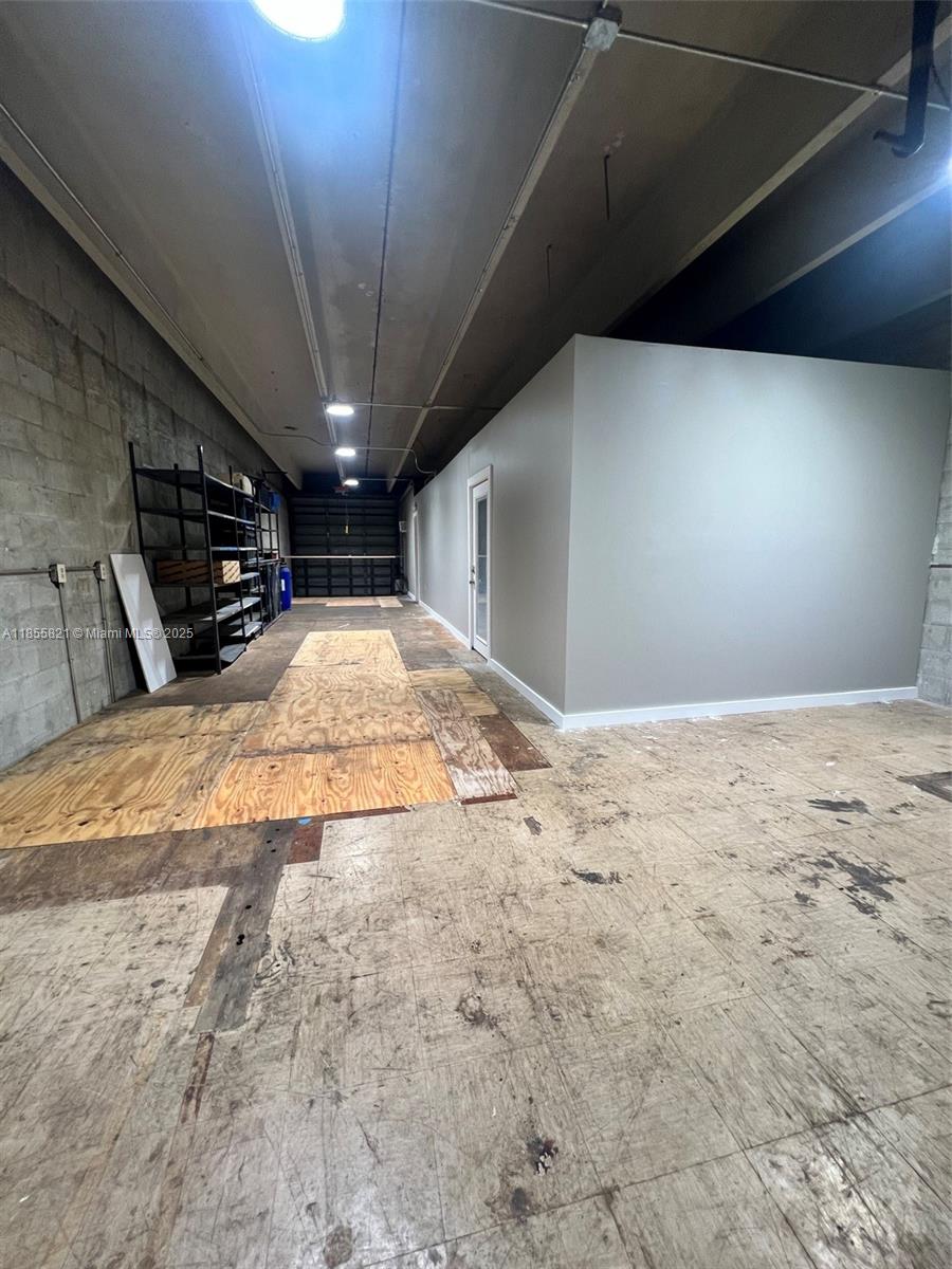 6  /   sq. ft. $ 2025-08-09 0 foto