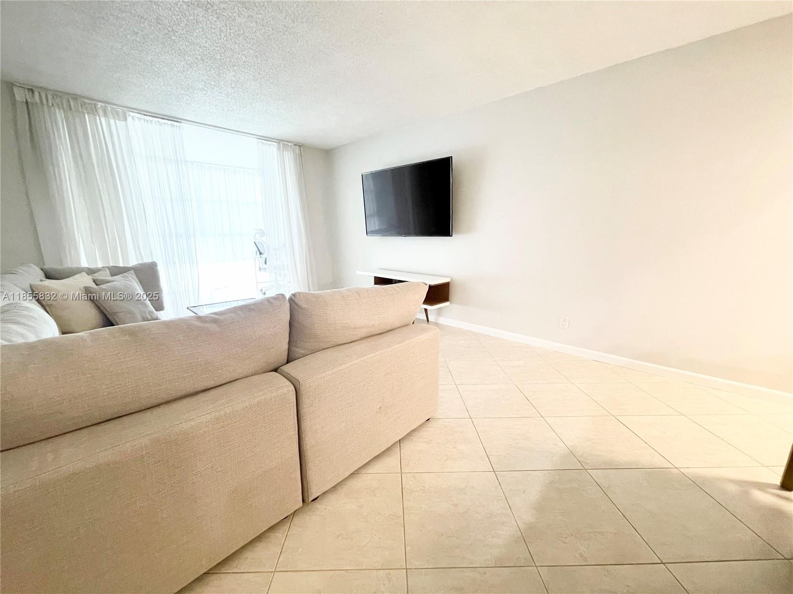 Photo of 2000 Atlantic Shores Blvd  #315, Hallandale Beach, Florida, 33009 - 