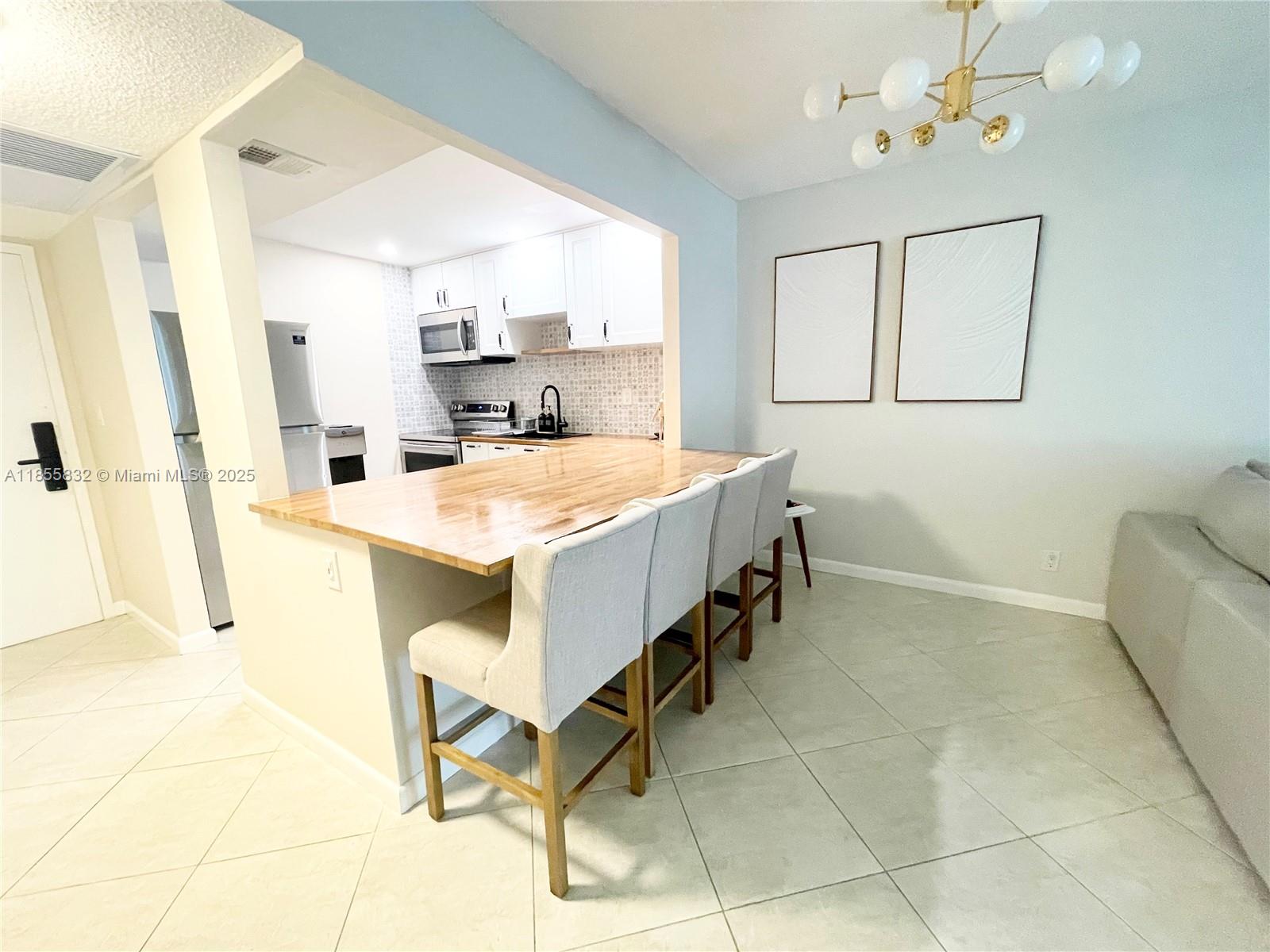 Photo of 2000 Atlantic Shores Blvd #315, Hallandale Beach, Florida, 33009 -
