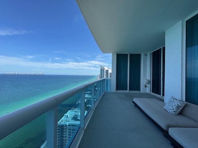 Photo of 2711 Ocean Dr #3404, Hollywood, Florida, 33019 -