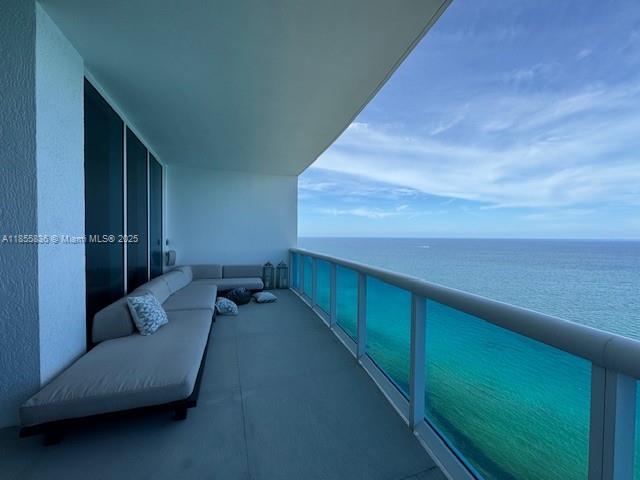 Photo of 2711 Ocean Dr  #3404, Hollywood, Florida, 33019 - 