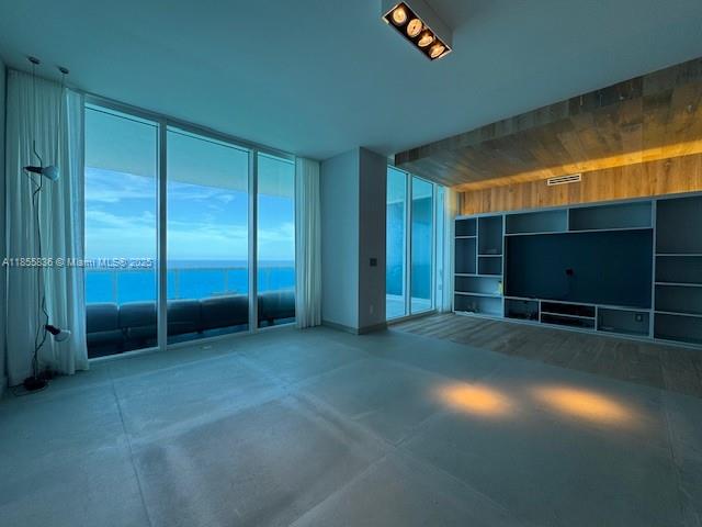 Photo of 2711 Ocean Dr  #3404, Hollywood, Florida, 33019 - 