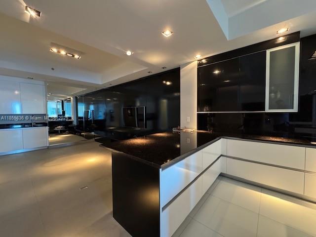 Photo of 2711 Ocean Dr  #3404, Hollywood, Florida, 33019 - 