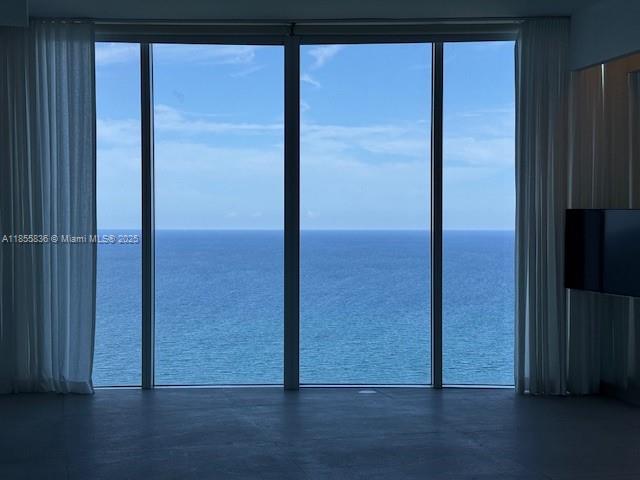 Photo of 2711 Ocean Dr  #3404, Hollywood, Florida, 33019 - 
