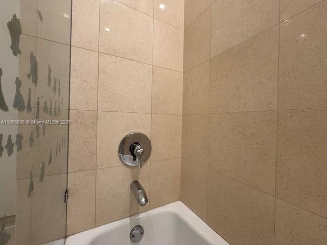 Photo of 2711 Ocean Dr  #3404, Hollywood, Florida, 33019 - 