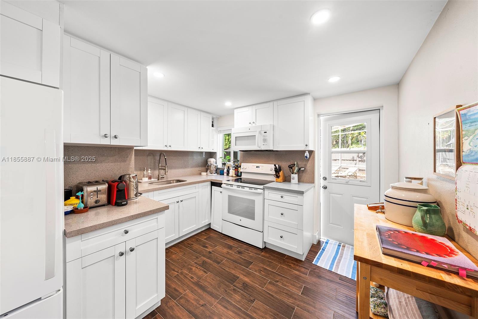 See details / 2819 sq. ft. $ 2025-08-09 0 Photo