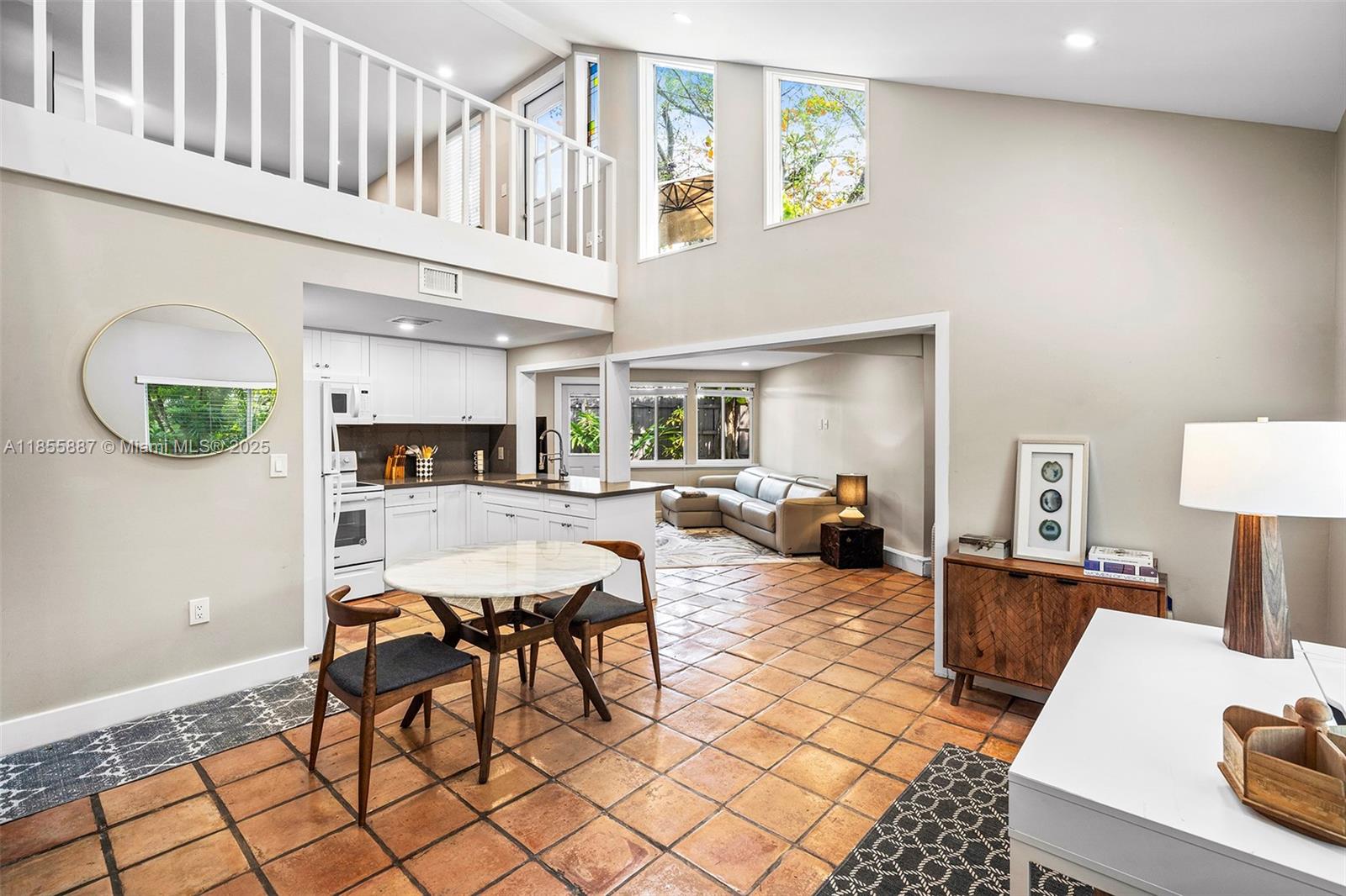 See details / 2819 sq. ft. $ 2025-08-09 0 Photo
