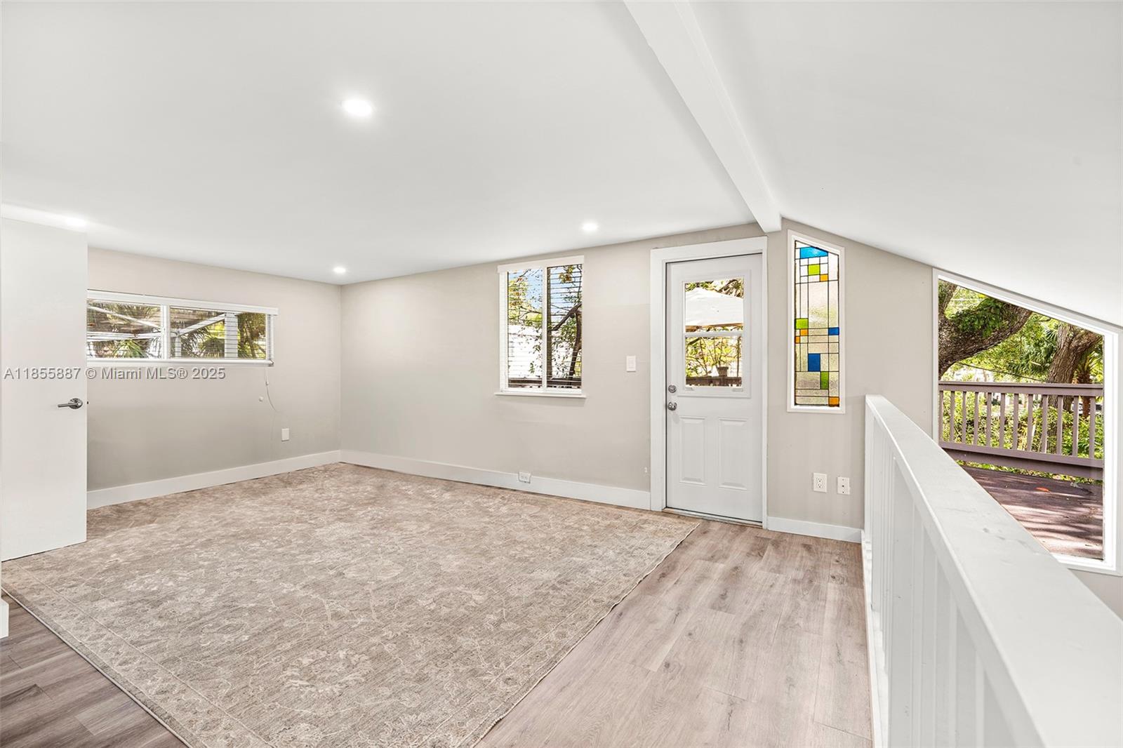 See details / 2819 sq. ft. $ 2025-08-09 0 Photo