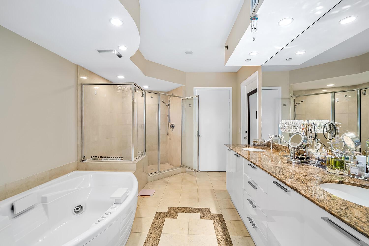 Photo of 18911 Collins Avenue #506, Sunny Isles Beach, Florida, 33160 - 35