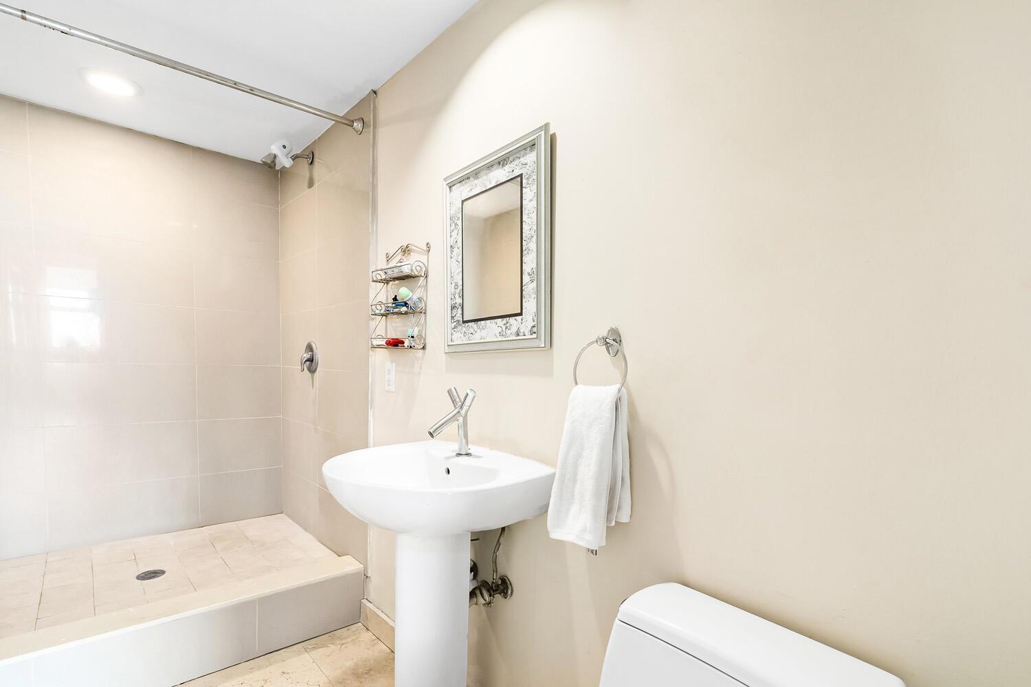 Photo of 18911 Collins Avenue #506, Sunny Isles Beach, Florida, 33160 - 40