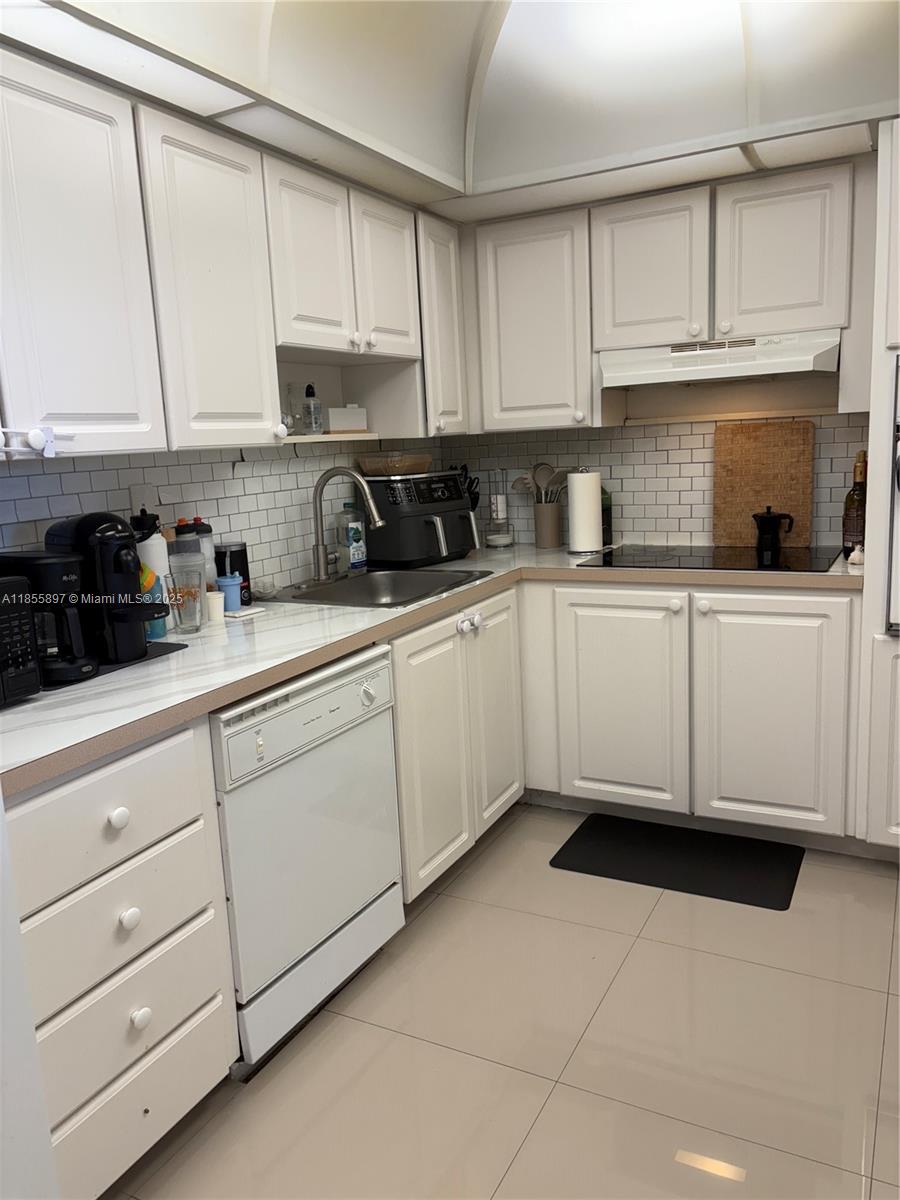 Photo of 19380 Collins Ave  #322, Sunny Isles Beach, Florida, 33160 - 