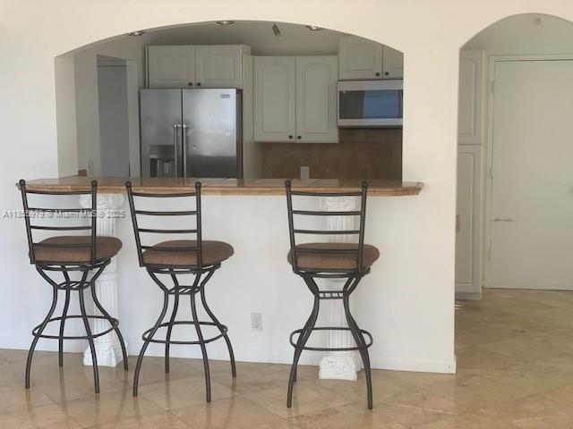 800 2 / 2 1284 sq. ft. $ 2025-08-10 0 Photo