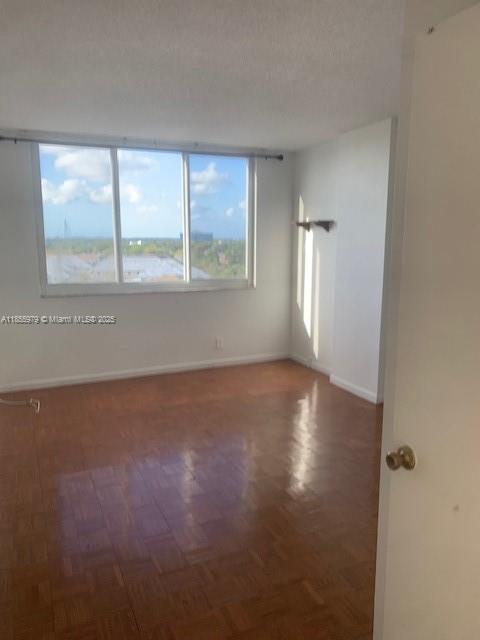 800 2 / 2 1284 sq. ft. $ 2025-08-10 0 Photo