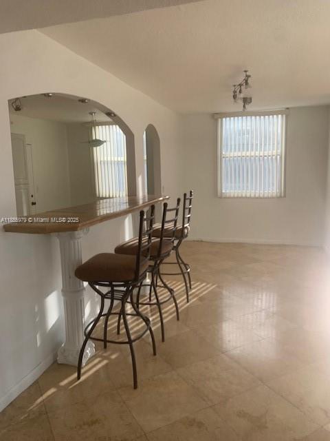 800 2 / 2 1284 sq. ft. $ 2025-08-10 0 Photo