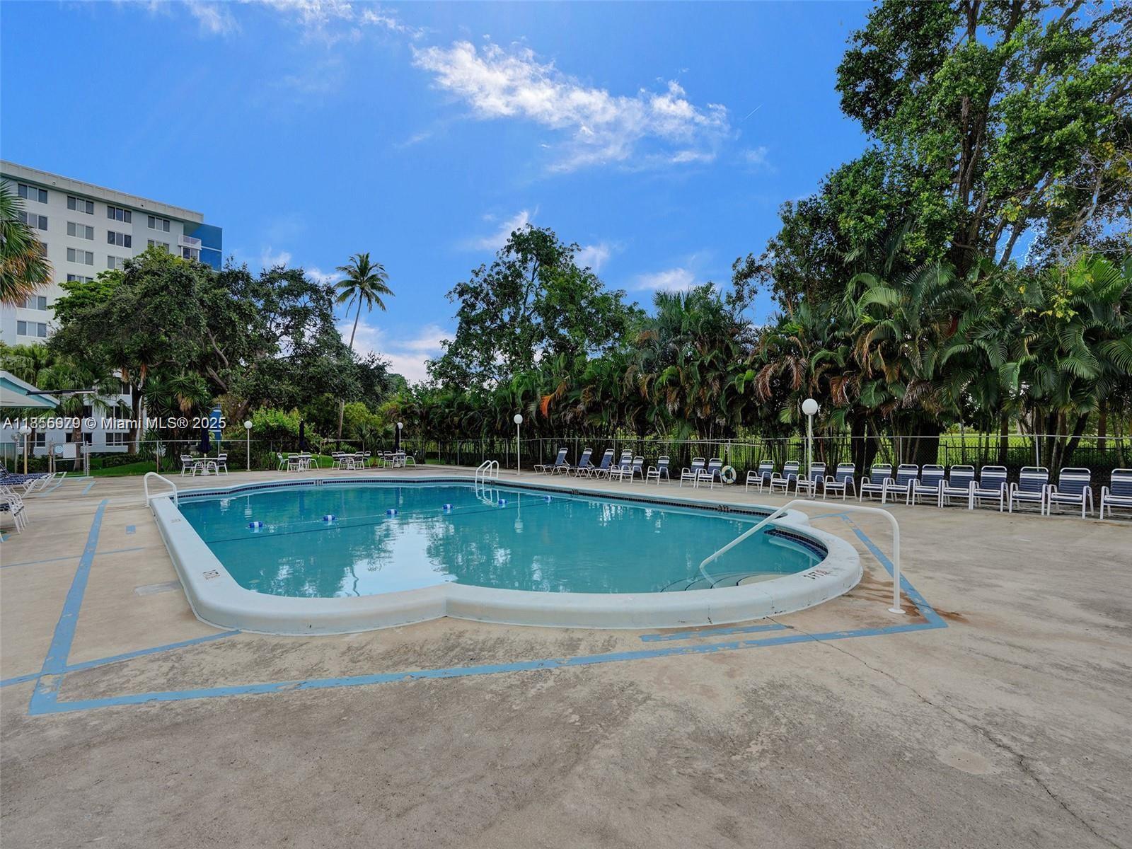 800 2 / 2 1284 sq. ft. $ 2025-08-10 0 Photo