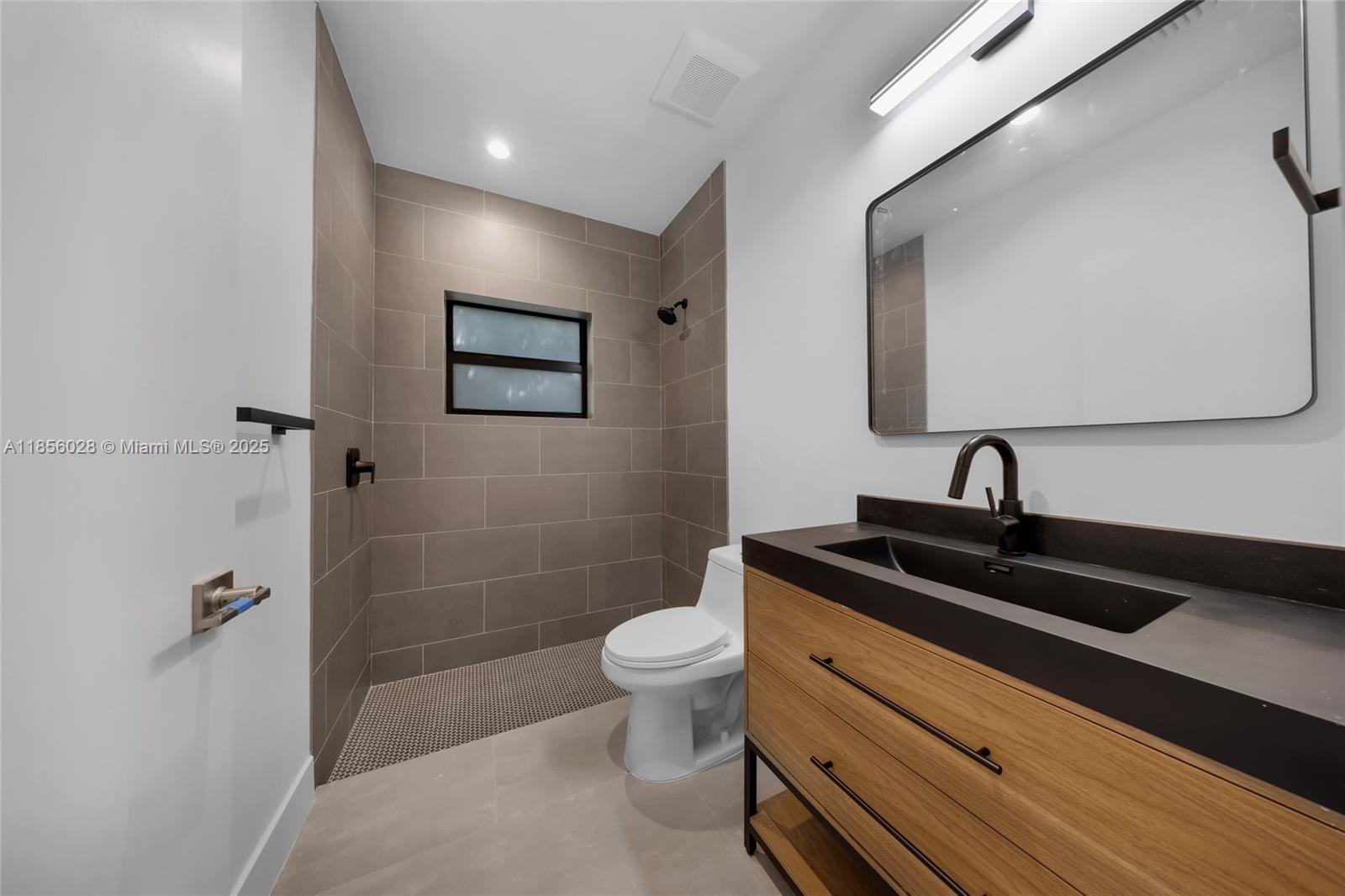 Ver detalles / 0 sq. ft. $ 2025-08-10 0 foto