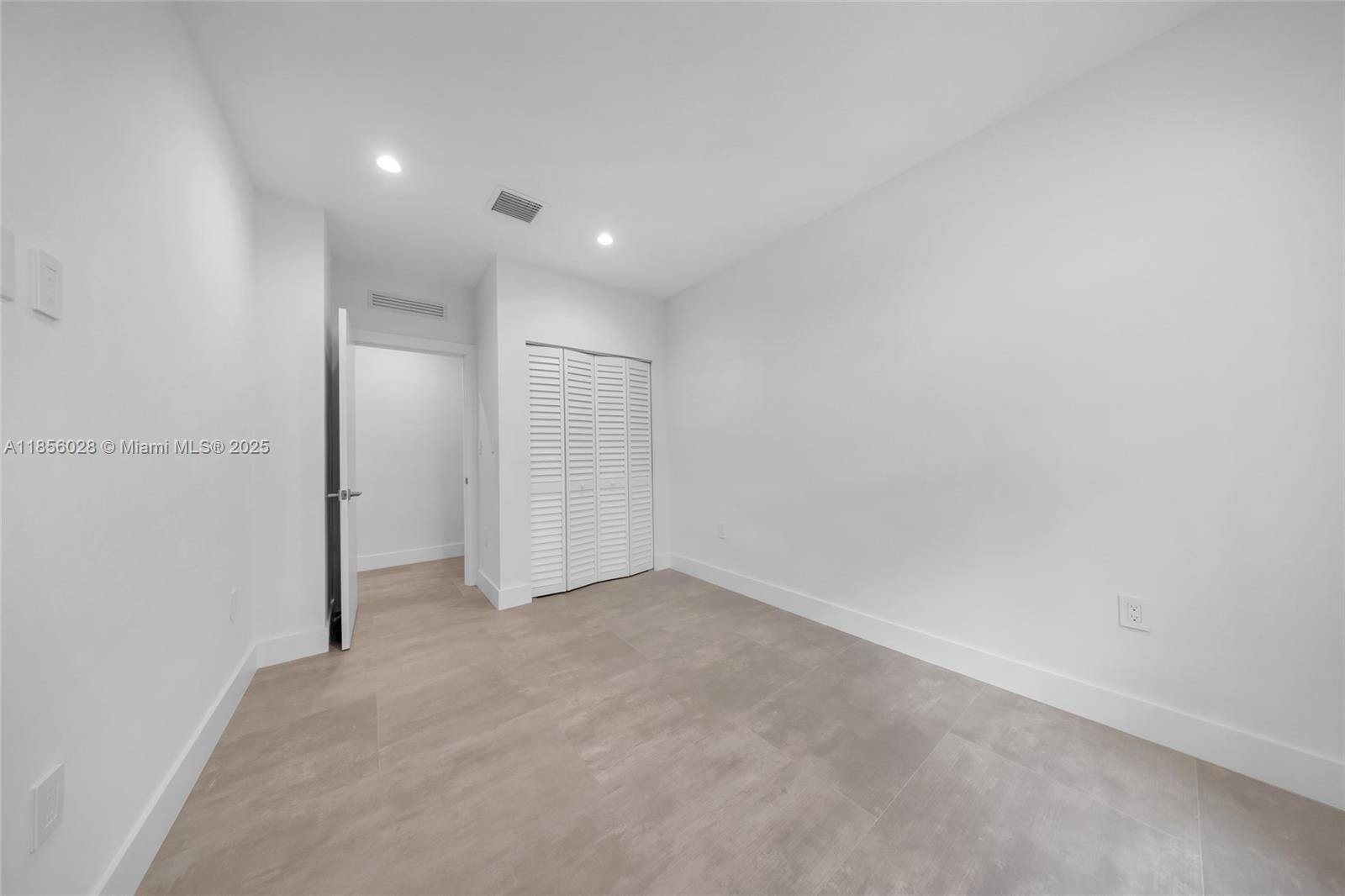 Ver detalles / 0 sq. ft. $ 2025-08-10 0 foto