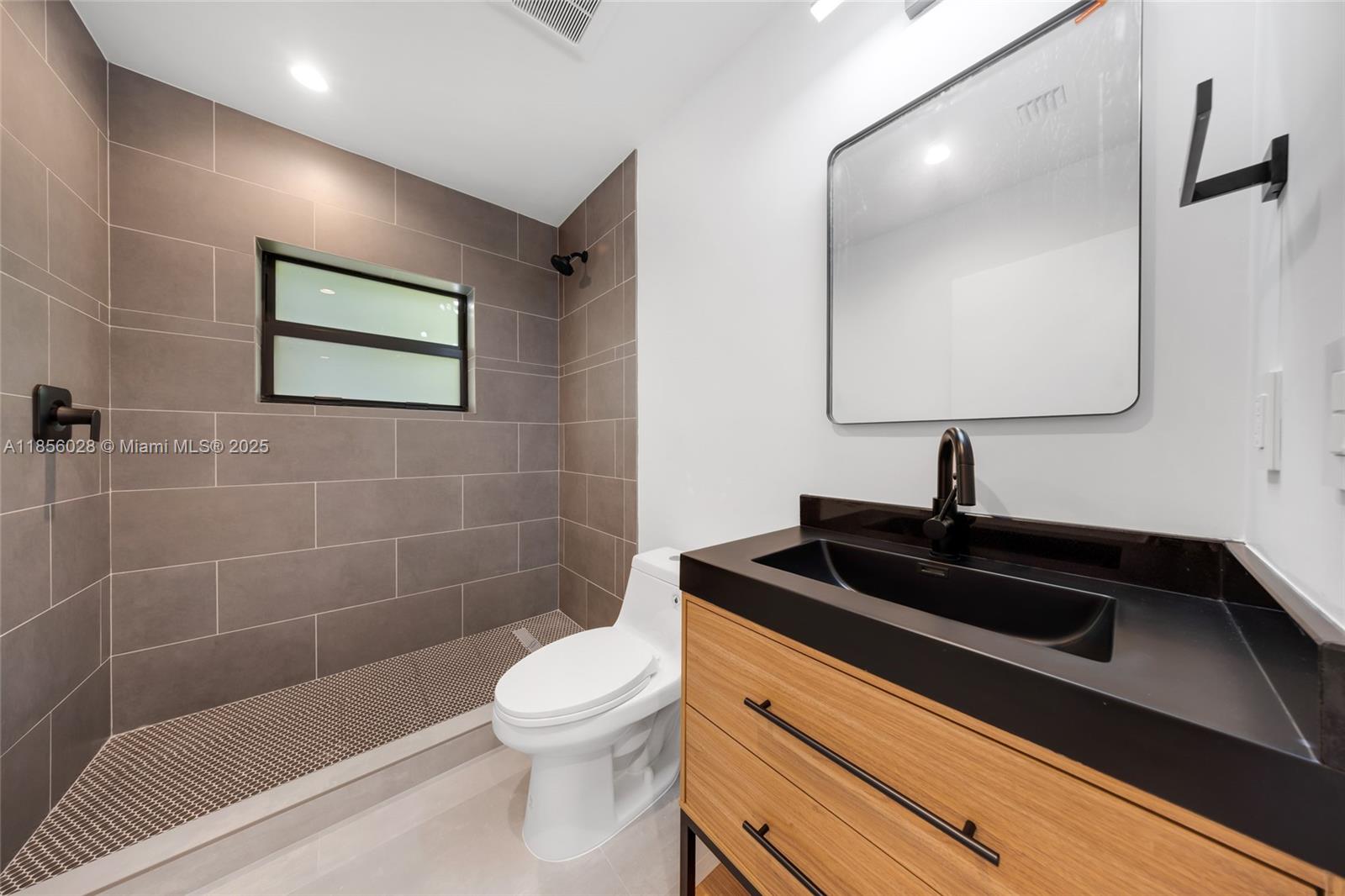 Ver detalles / 0 sq. ft. $ 2025-08-10 0 foto