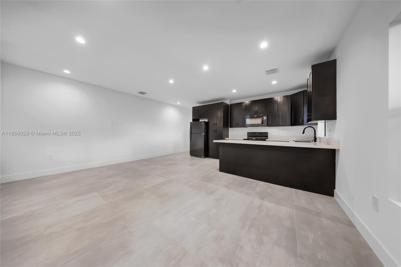 Ver detalles / 0 sq. ft. $ 2025-08-10 0 foto