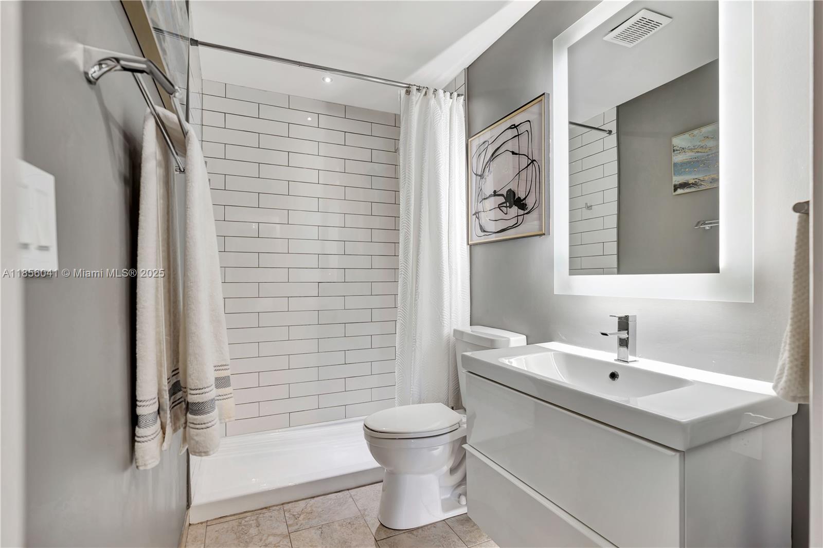 553 3 / 2 1189 sq. ft. $ 2025-09-11 0 Photo